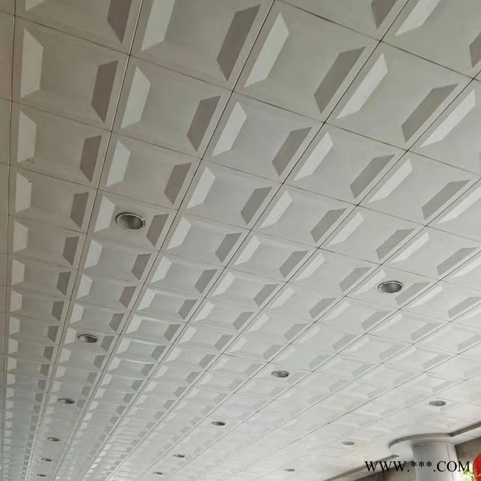 佛山粵藝佰**600*600凹凸型鋁扣板，井型鋁板天花造型定制**質量有保證
