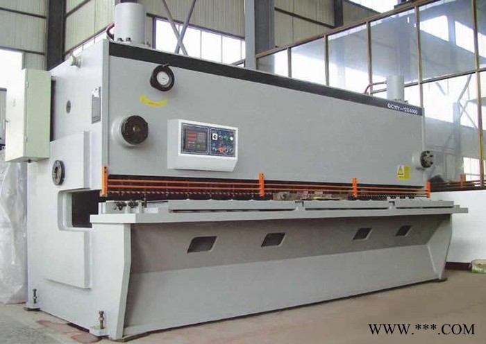 **  qc11y-20*3200閘剪板機