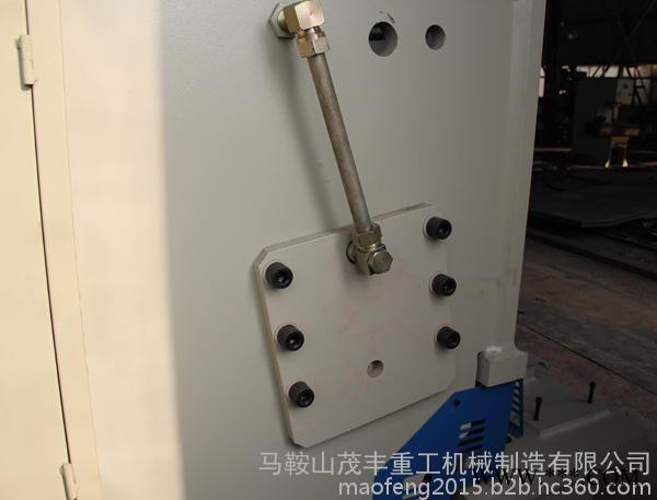 液壓閘式剪板機(jī)  剪板機(jī)供應(yīng)商