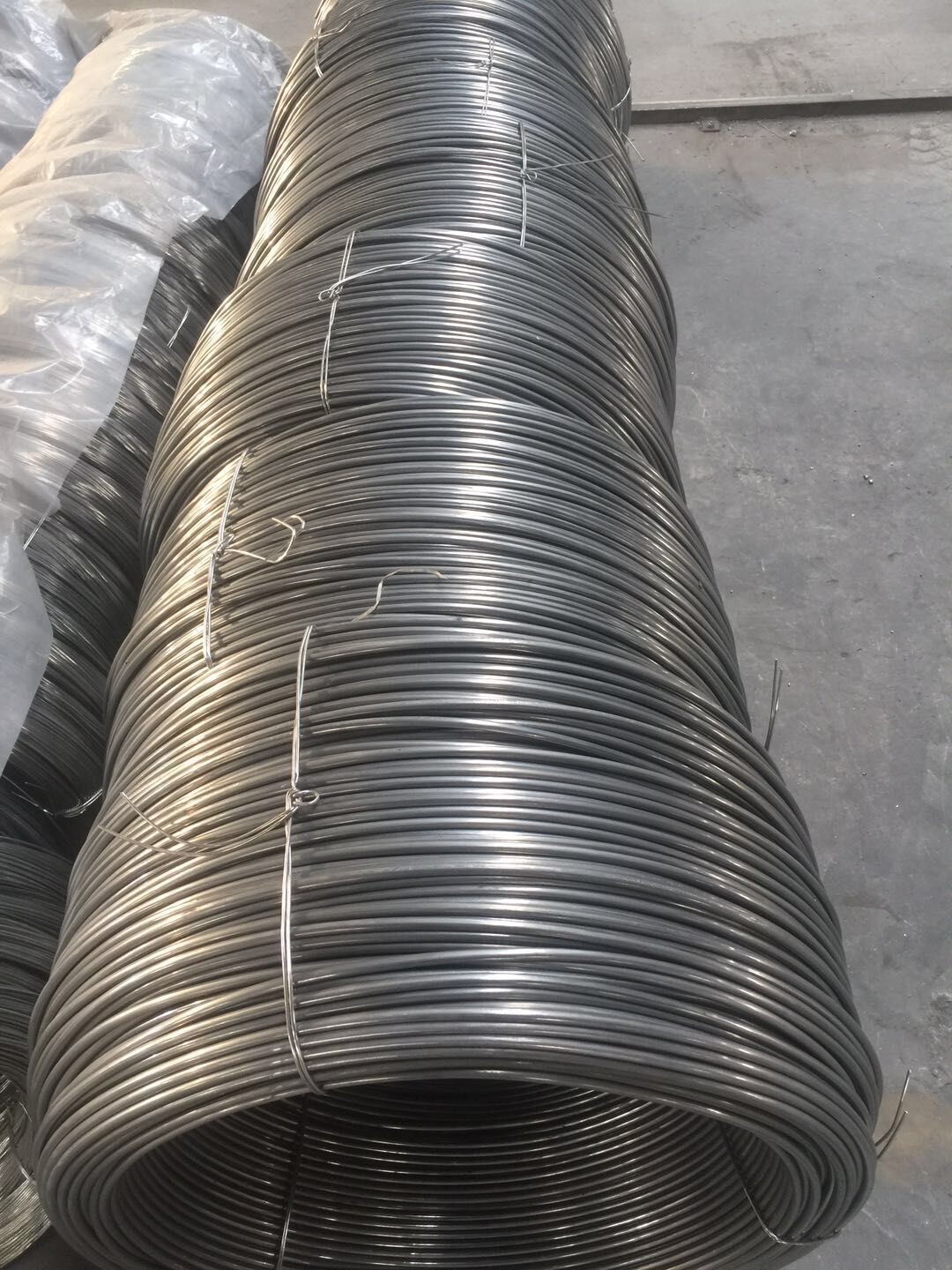大量現(xiàn)貨供應(yīng) 鋁線1060  o態(tài) 生產(chǎn)廠家/供應(yīng)商